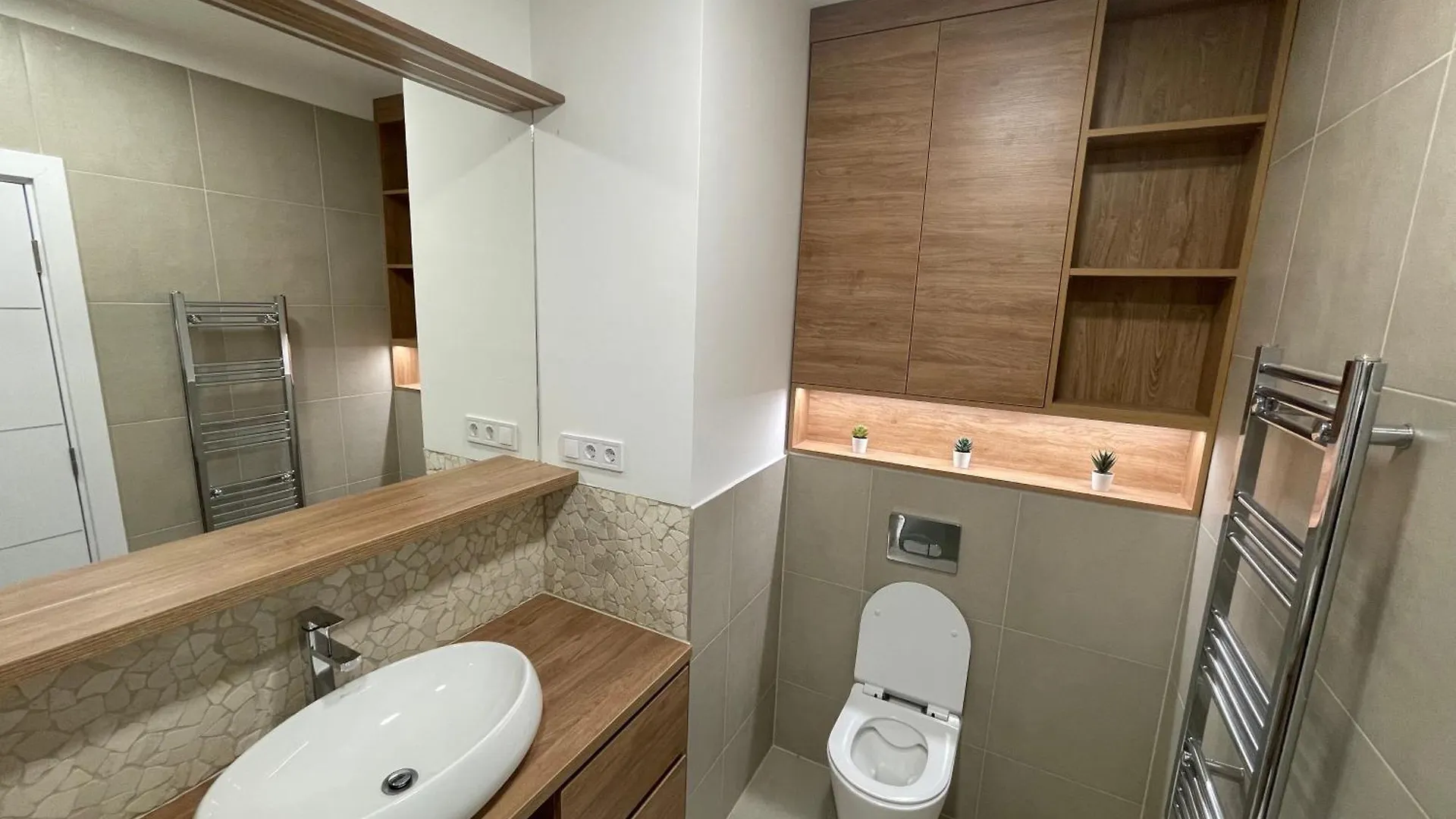 Apartment City Center 4! Modern And Cozy 3Br In City Center! Budapest