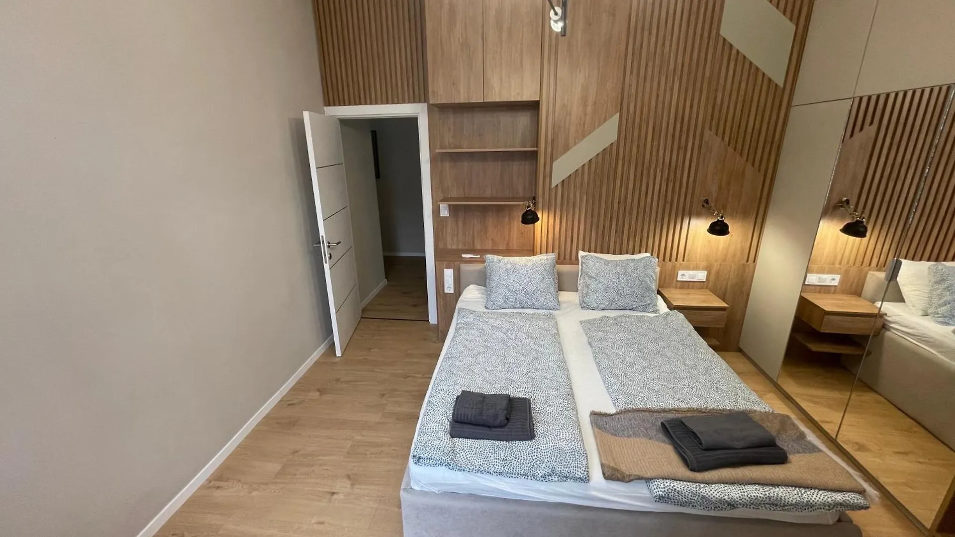 Apartment City Center 4! Modern And Cozy 3Br In City Center! Budapest
