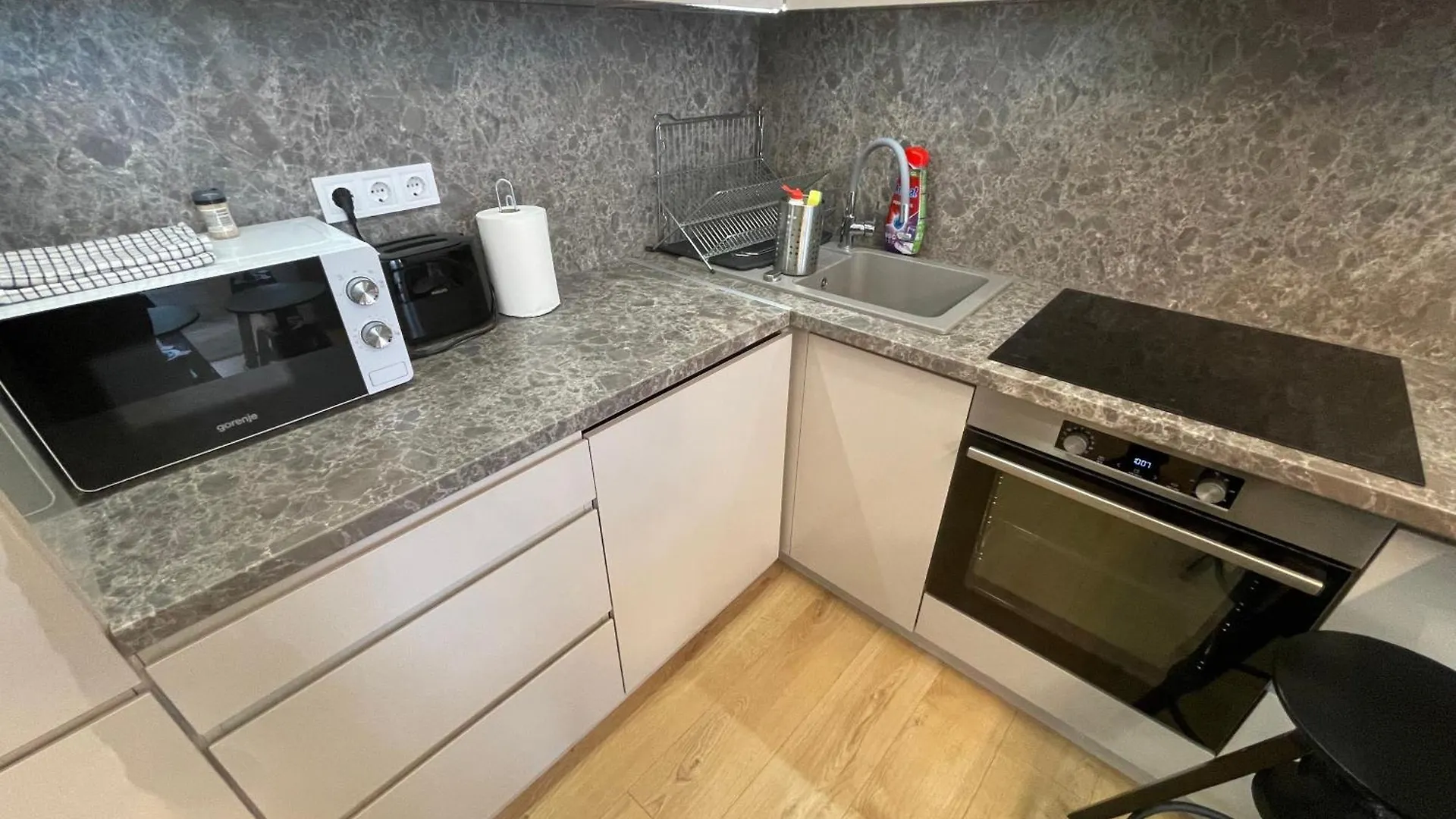Apartment City Center 4! Modern And Cozy 3Br In City Center! Budapest