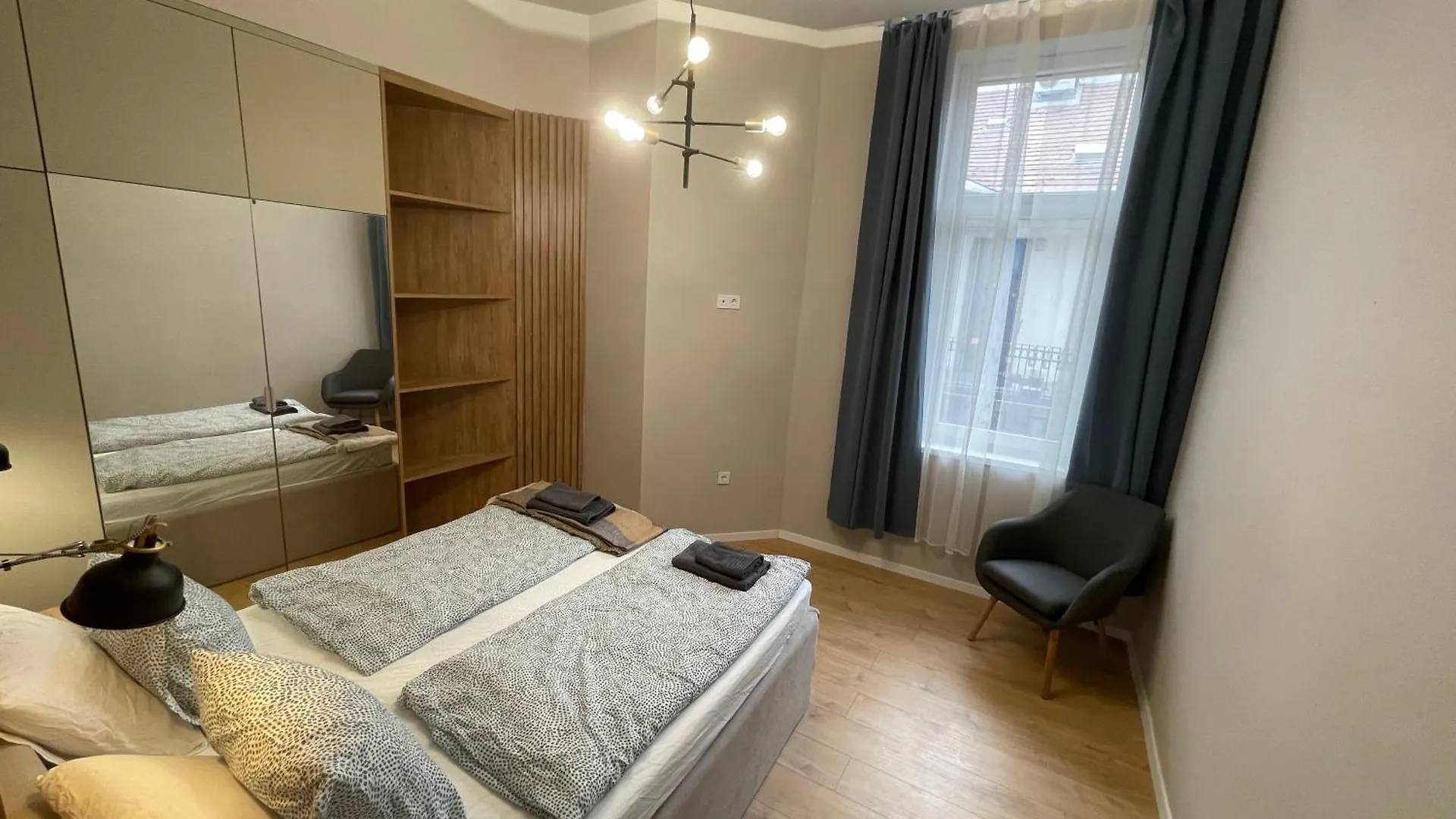 City Center 4! Modern And Cozy 3Br In City Center! Budapest 0*,  Hungary